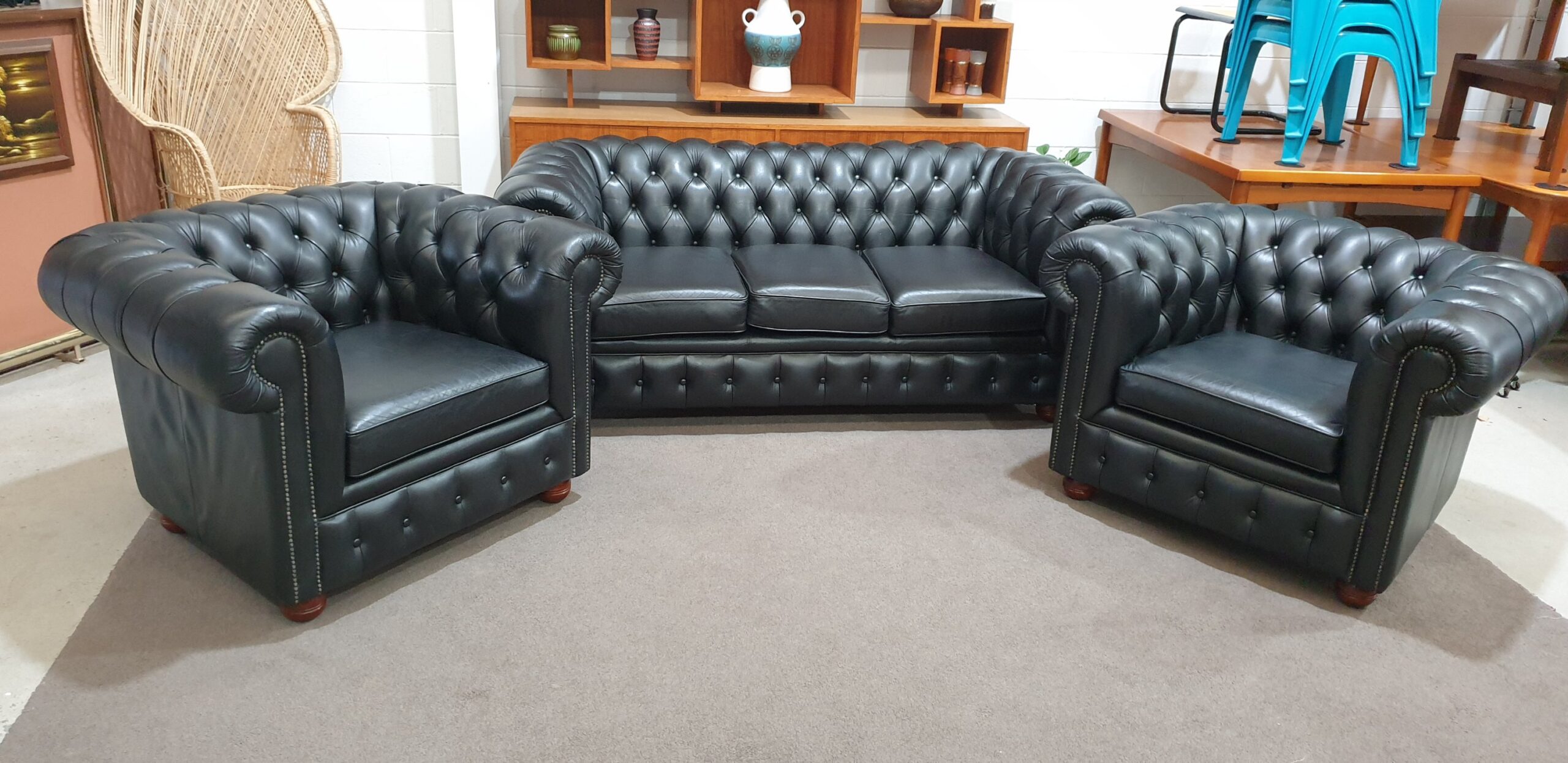 Sortino leather store lounge suites