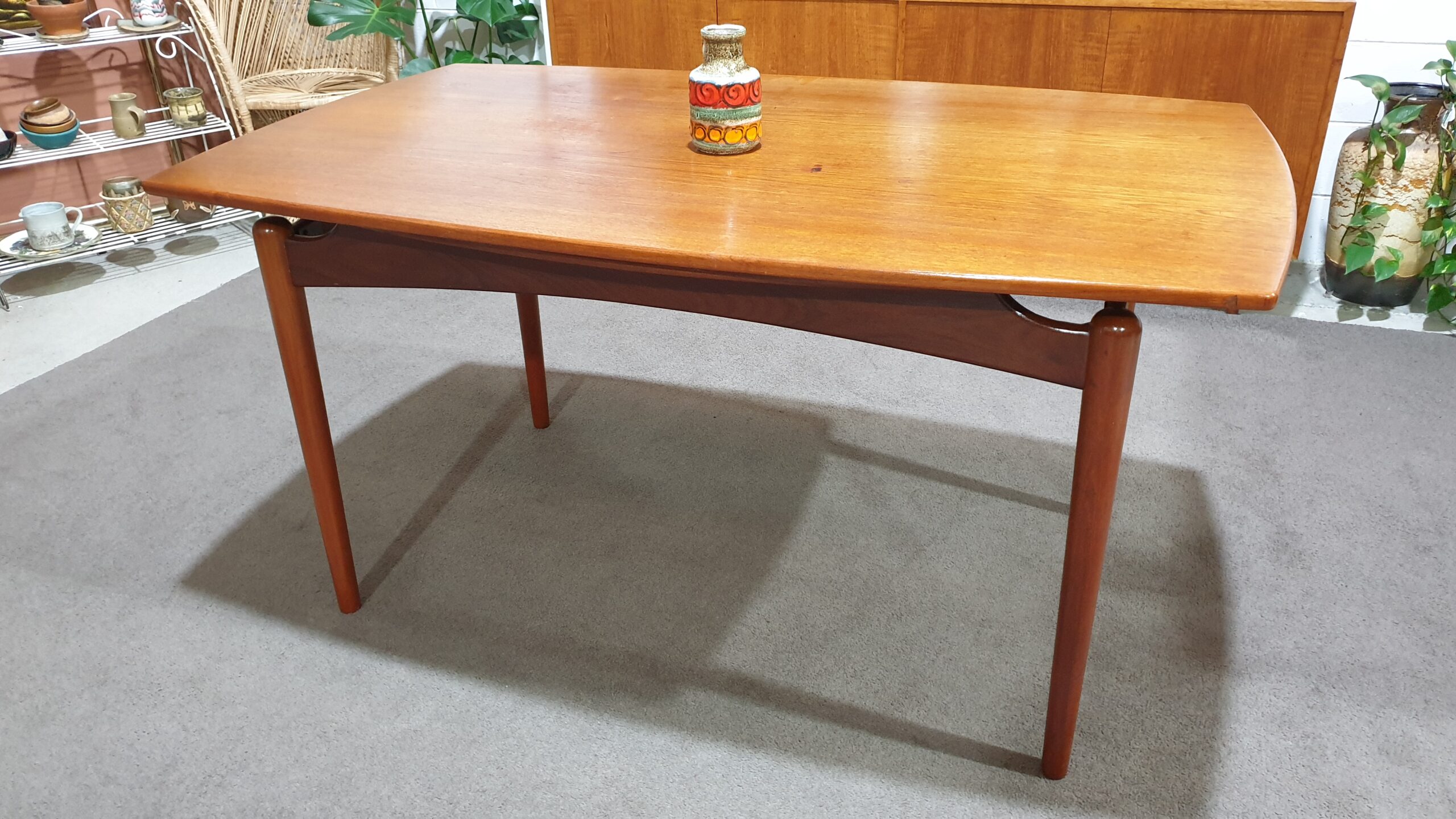 Retro Teak Extendable Kitchen Dining Table Hilton and Main